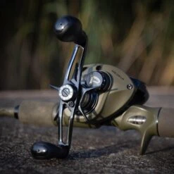 Savage Gear SG8 Baitcaster Reel 100 BC | Low Speed LH -Visuitrusting Winkel 30afadf2e2e64e3eef648ca48c164660