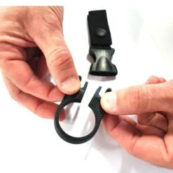 Savage Gear Bottle And Net Clip -Visuitrusting Winkel 83a08bc04f94d8455e0298d31166703f